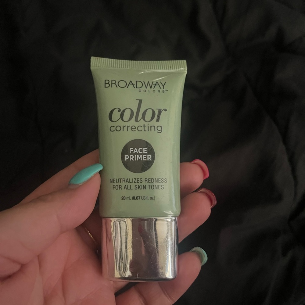 Broadway Colors color correcting green face primer